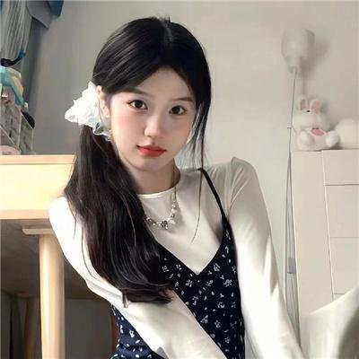 待绽蔷薇